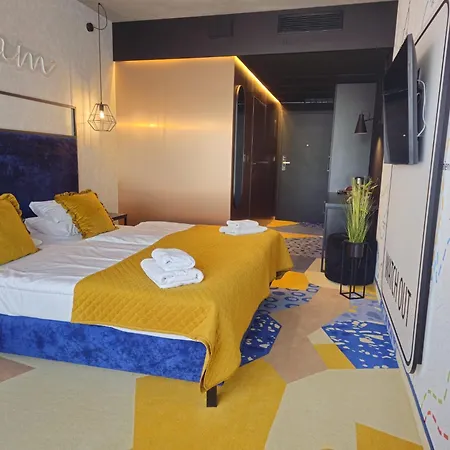 Biala Perla Czarna Gora *