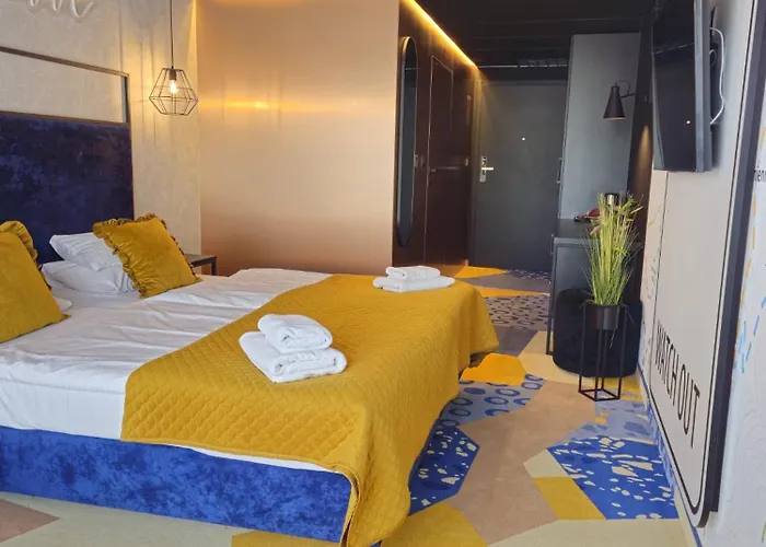 Biala Perla Czarna Gora *