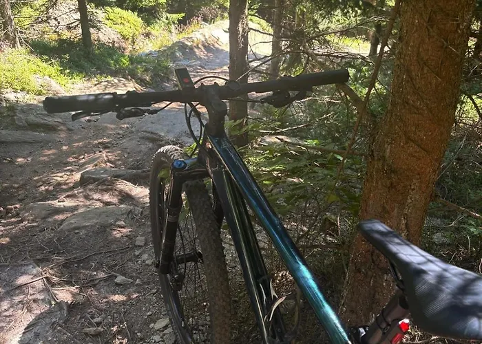 Biala Perla Czarna Gora